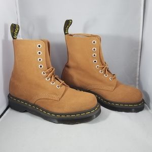 Dr Martens 1460 Pascual Suede Boots